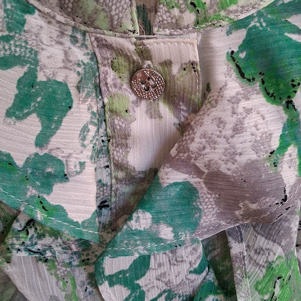 Tahari Sleeveless Top Size 2X - Picture 2 of 3